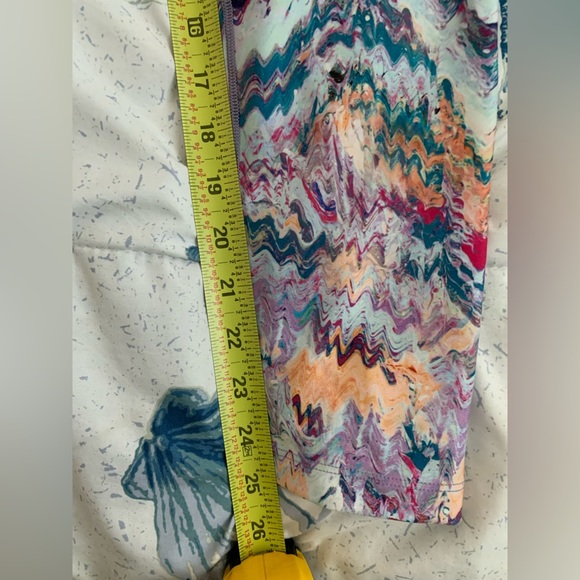 EUC Peloton River Rock High Waisted Leggings size Large - Picture 3 of 5